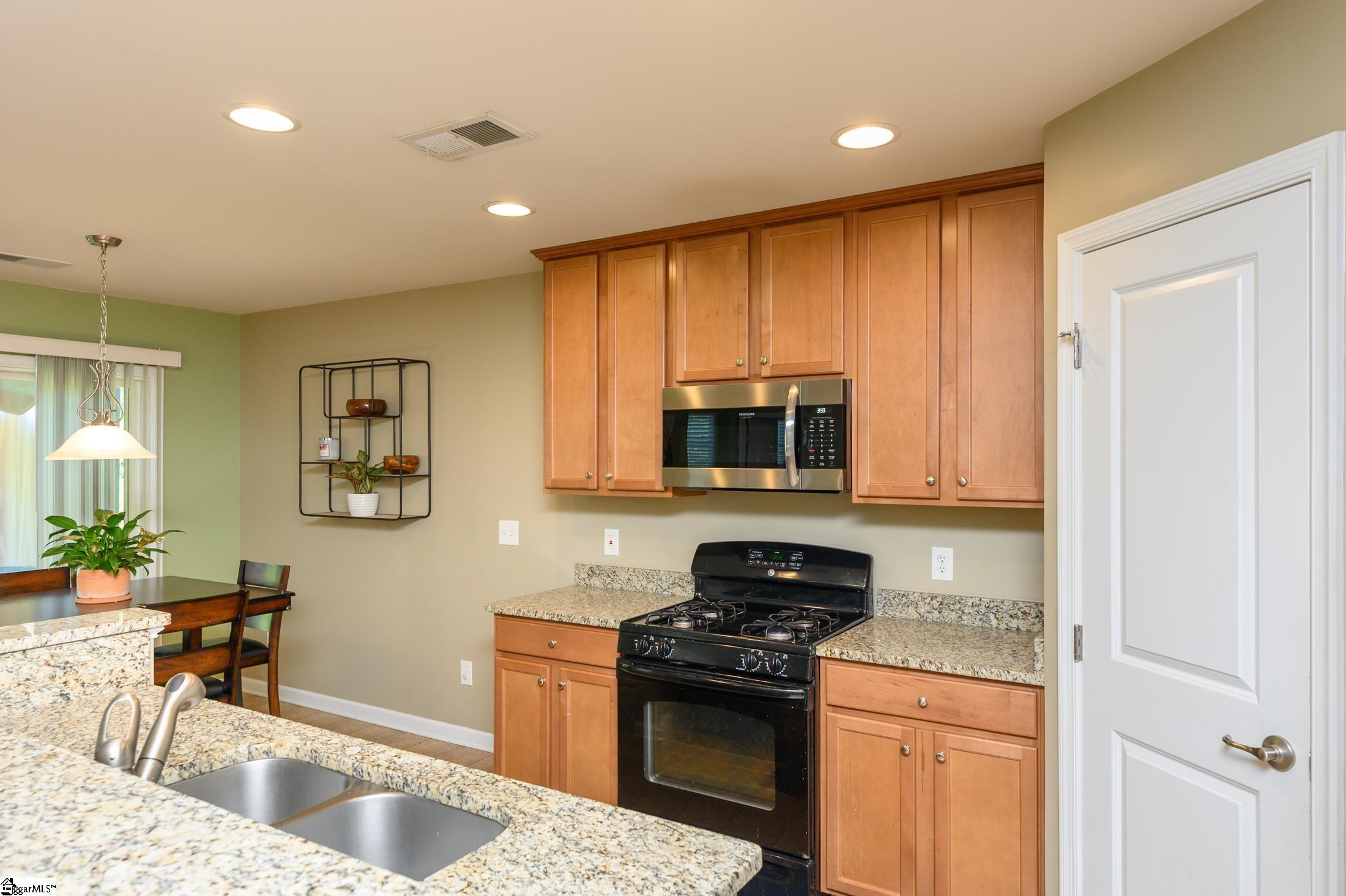 30 Shale Court Greenville, SC 29607 - Photo 14 of 28 Gallery Image 14