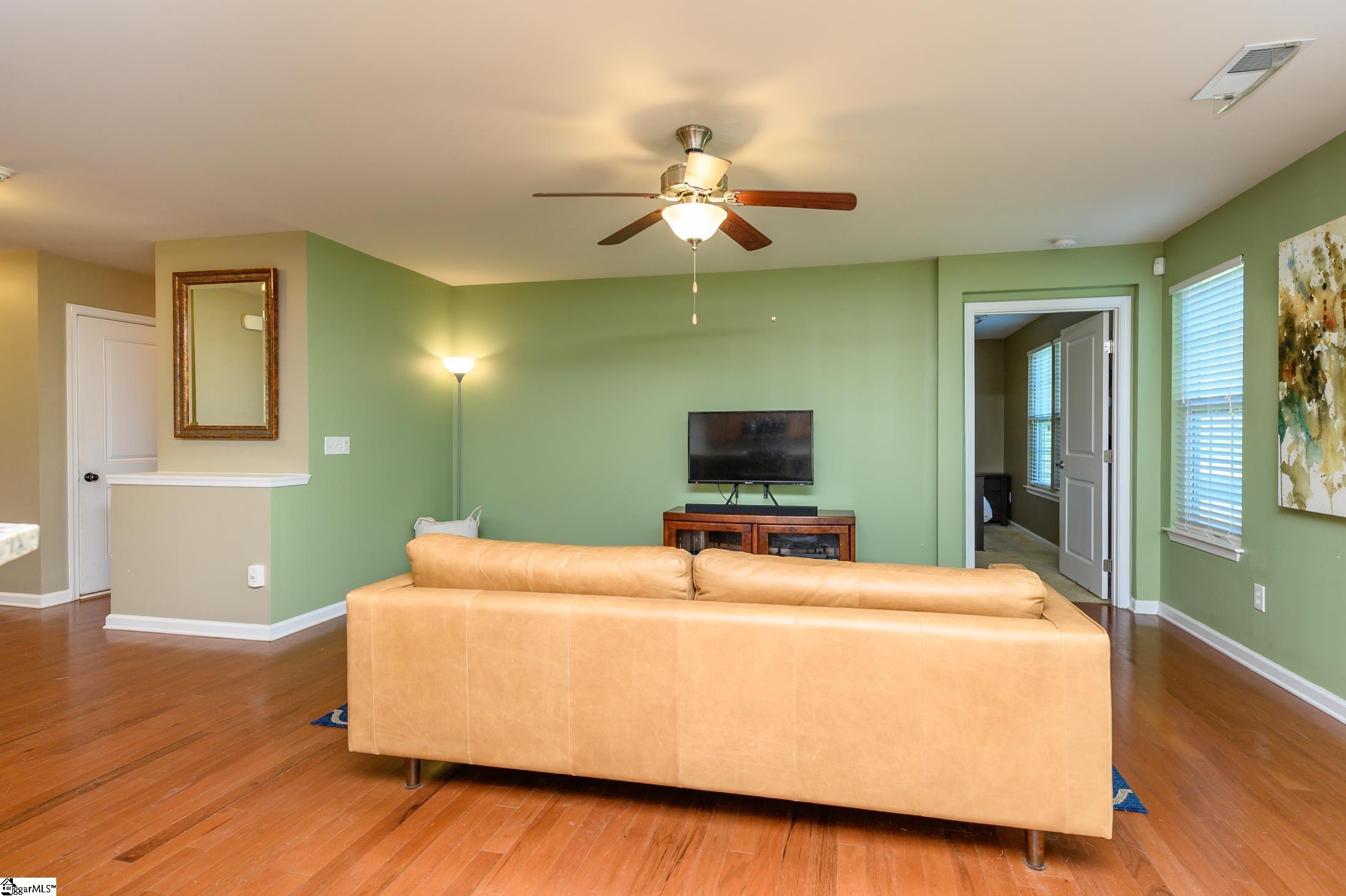 30 Shale Court Greenville, SC 29607 - Photo 10 of 28 Gallery Image 10