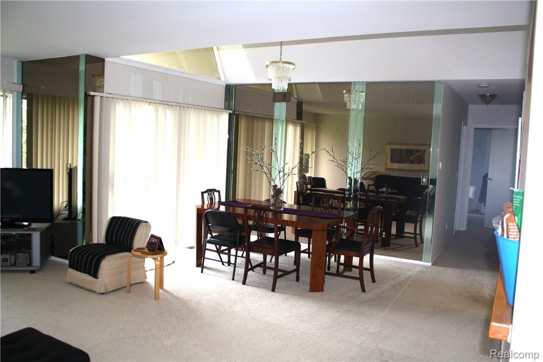 1983 Klingensmith Road, Unit 37 Bloomfield Hills, MI 48302 - Photo 3 of 18 001.JPG