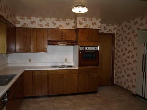 2875 West Russell Road Tecumseh, MI 49286 - Photo 6 of 8 920952-5.JPG