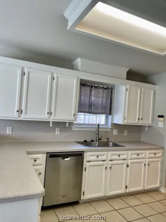 $1,875 | 212 Landsburg Court, College Station, TX 77845