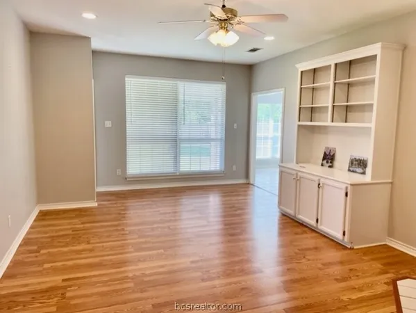 $1,875 | 212 Landsburg Court, College Station, TX 77845