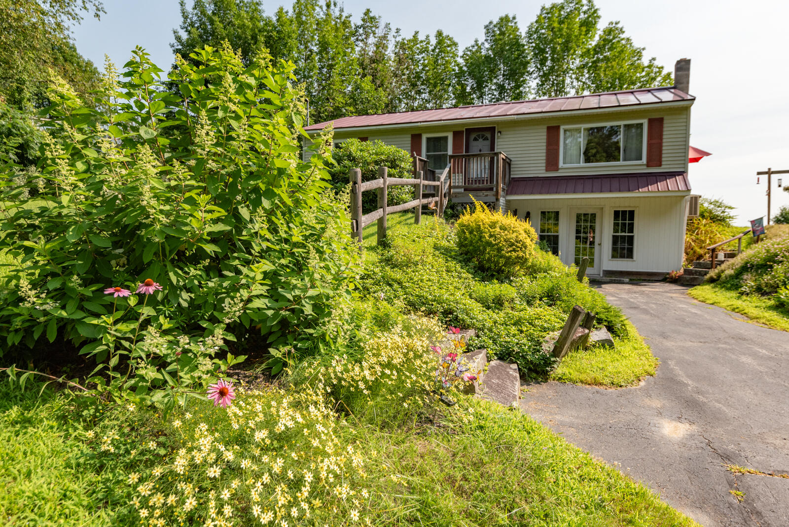 554 Augusta Road Belgrade, ME 04917 - Photo 5 of 52 lakehome_augustaroad029