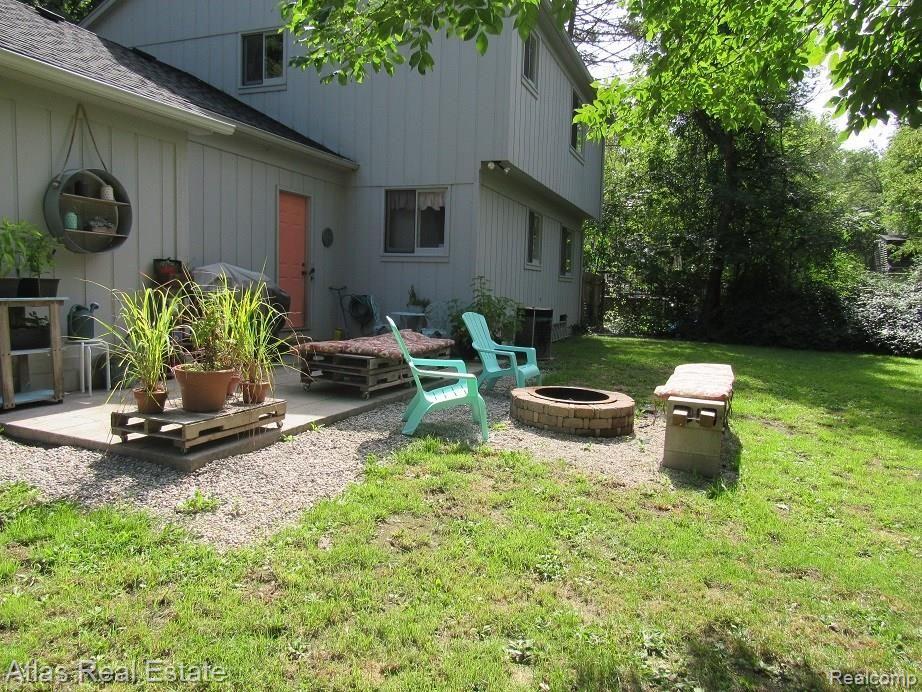 124 South Conklin Road Lake Orion, MI 48362 - Photo 8 of 27 IMG_4716.JPG