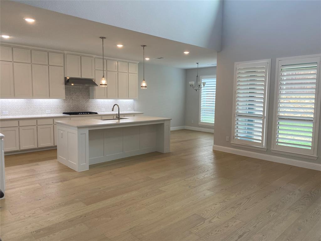 409 Caddo Ridge Lane Mansfield, TX 76063 - Photo 10 of 39 Gallery Image 10