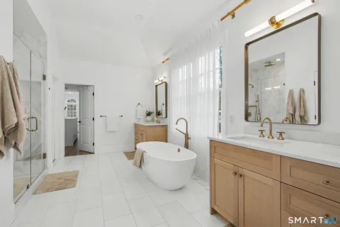 $2,650,000 | 12 Ledge Road, Norwalk, CT 06853