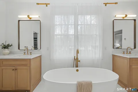 $2,650,000 | 12 Ledge Road, Norwalk, CT 06853