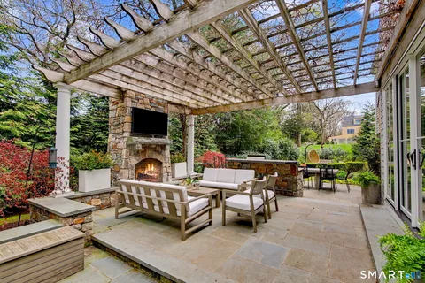 $2,650,000 | 12 Ledge Road, Norwalk, CT 06853