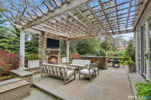 $2,650,000 | 12 Ledge Road, Norwalk, CT 06853