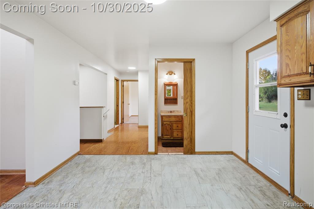 4750 Thomas Road Metamora, MI 48455 - Photo 15 of 61