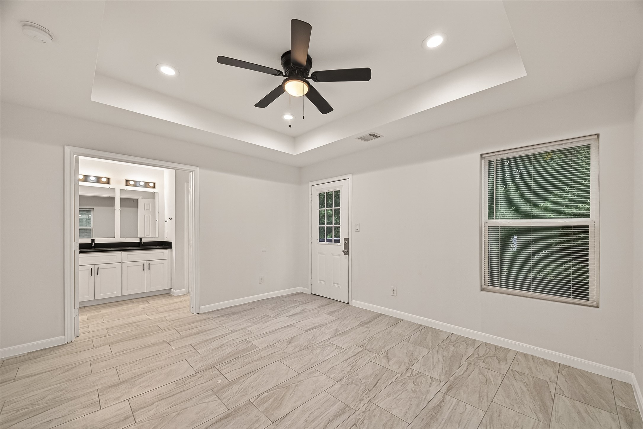 4302 Hirsch Road, Unit B Houston, TX 77026 - Photo 23 of 25 Gallery Image 23