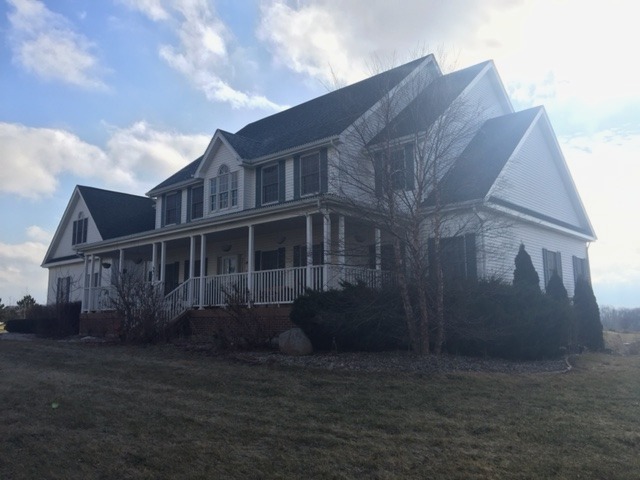 12663 West Offner Road Manhattan, IL 60442 - Photo 1 of 25 a view of a house with a yard