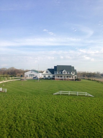 12663 West Offner Road Manhattan, IL 60442 - Photo 2 of 25 a view of an ocean from a big yard