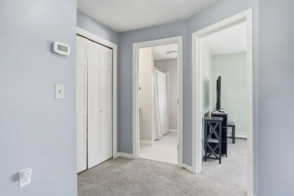 $379,900 | 11 Phillip Road, Unit R, Derry, NH 03038