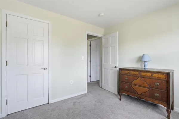 $379,900 | 11 Phillip Road, Unit R, Derry, NH 03038