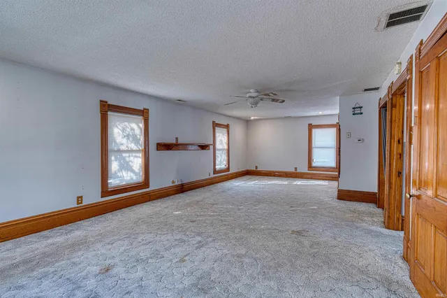 $144,900 | 701 South Gibson Street, Princeton, IN 47670