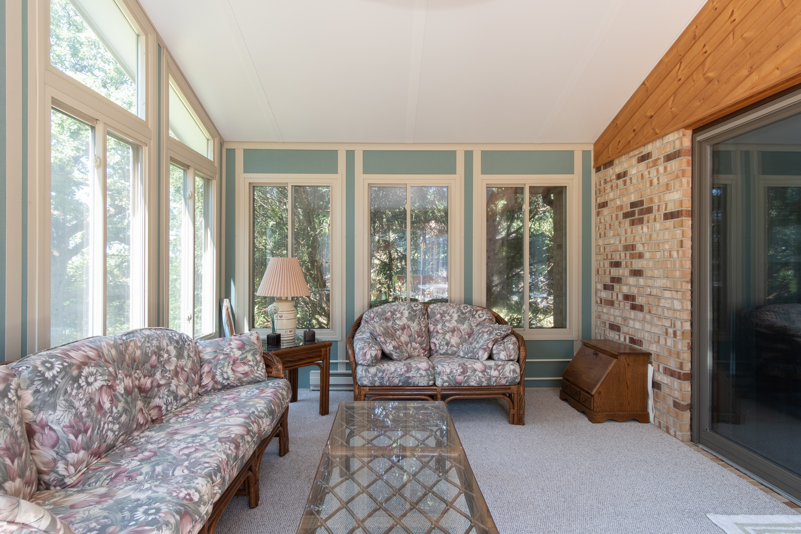 3801 Cutty Sark Road Cherry Valley, IL 61016 - Photo 13 of 25 a living room with furniture and a large window