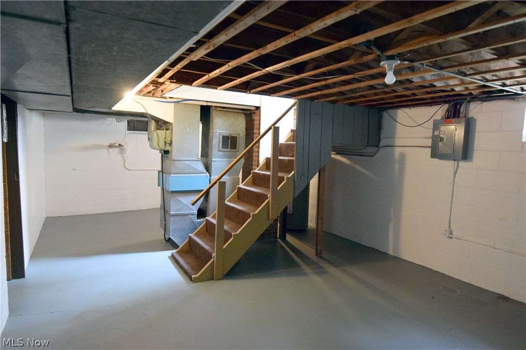 809 Canfield Road Youngstown, OH 44511 - Photo 30 of 32 Gallery Image 30