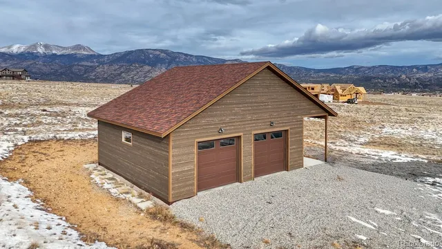 a house view with a backyard space
