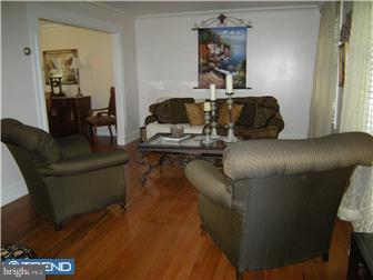 20 Sage Drive Sinking Spring, PA 19608 - Photo 3 of 12 Living Room