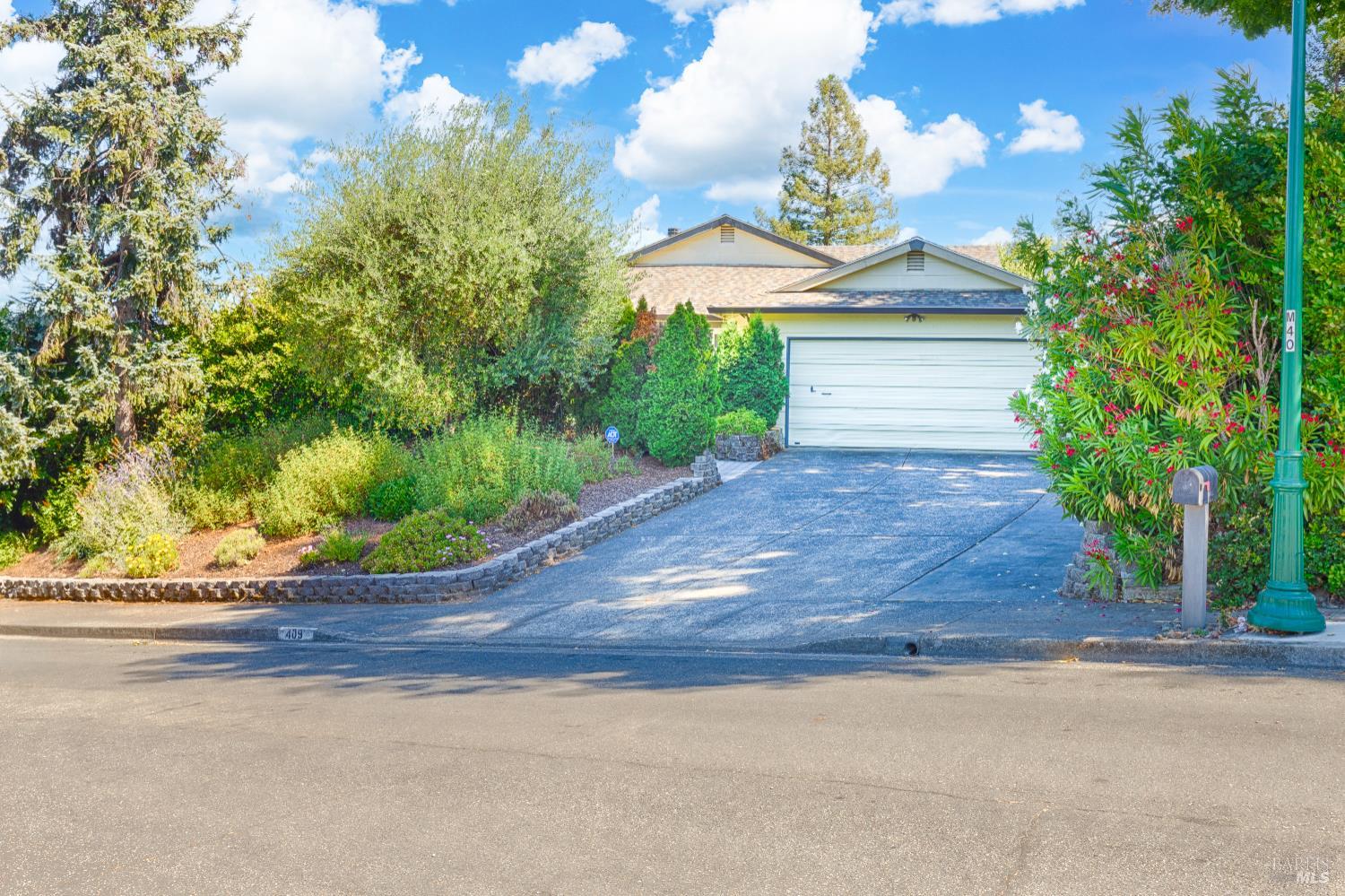 409 Oak Brook Place Santa Rosa, CA 95409 - Photo 1 of 1 Entering from the street
