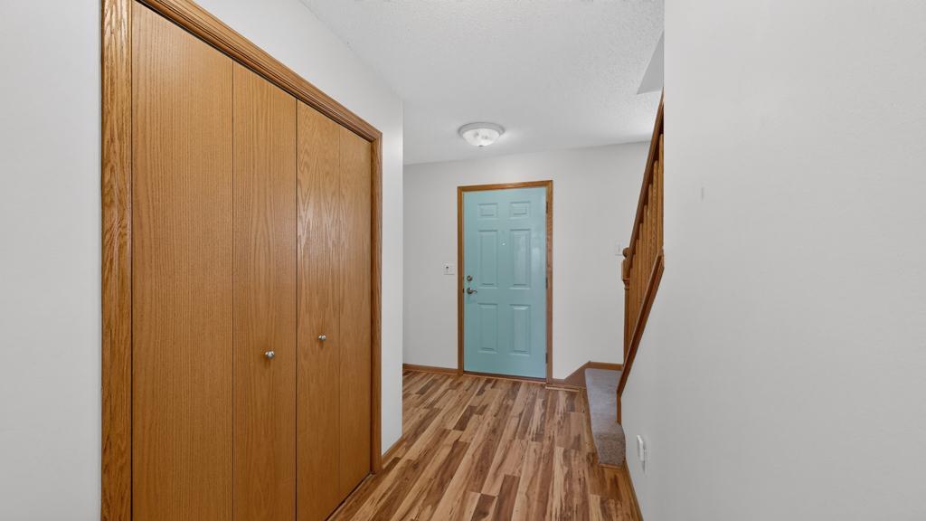 5806 48 Avenue Northwest Rochester, MN 55901 - Photo 5 of 48