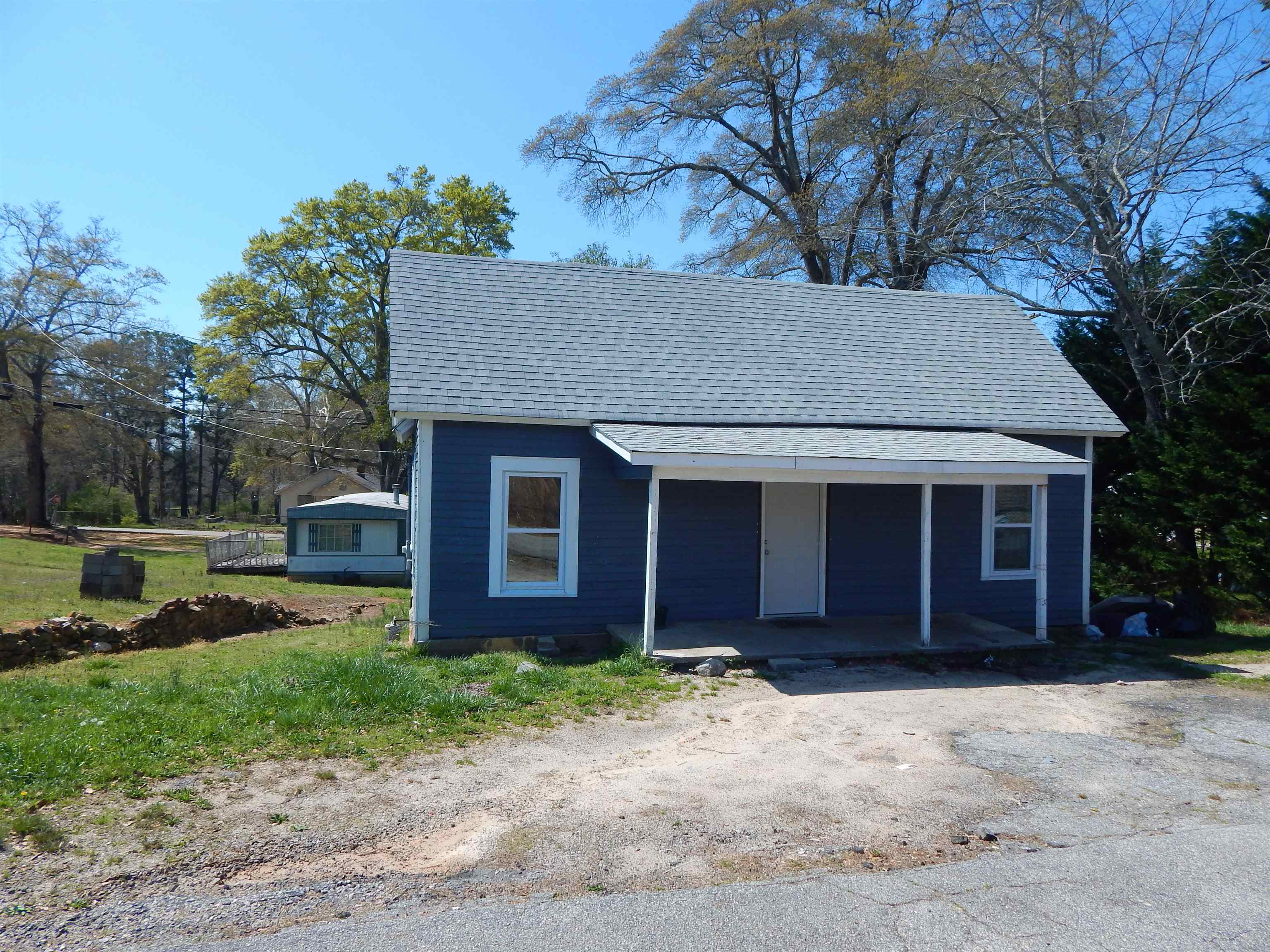 320 Railroad Street Union, SC 29379 - Photo 1 of 9 Gallery Image 1