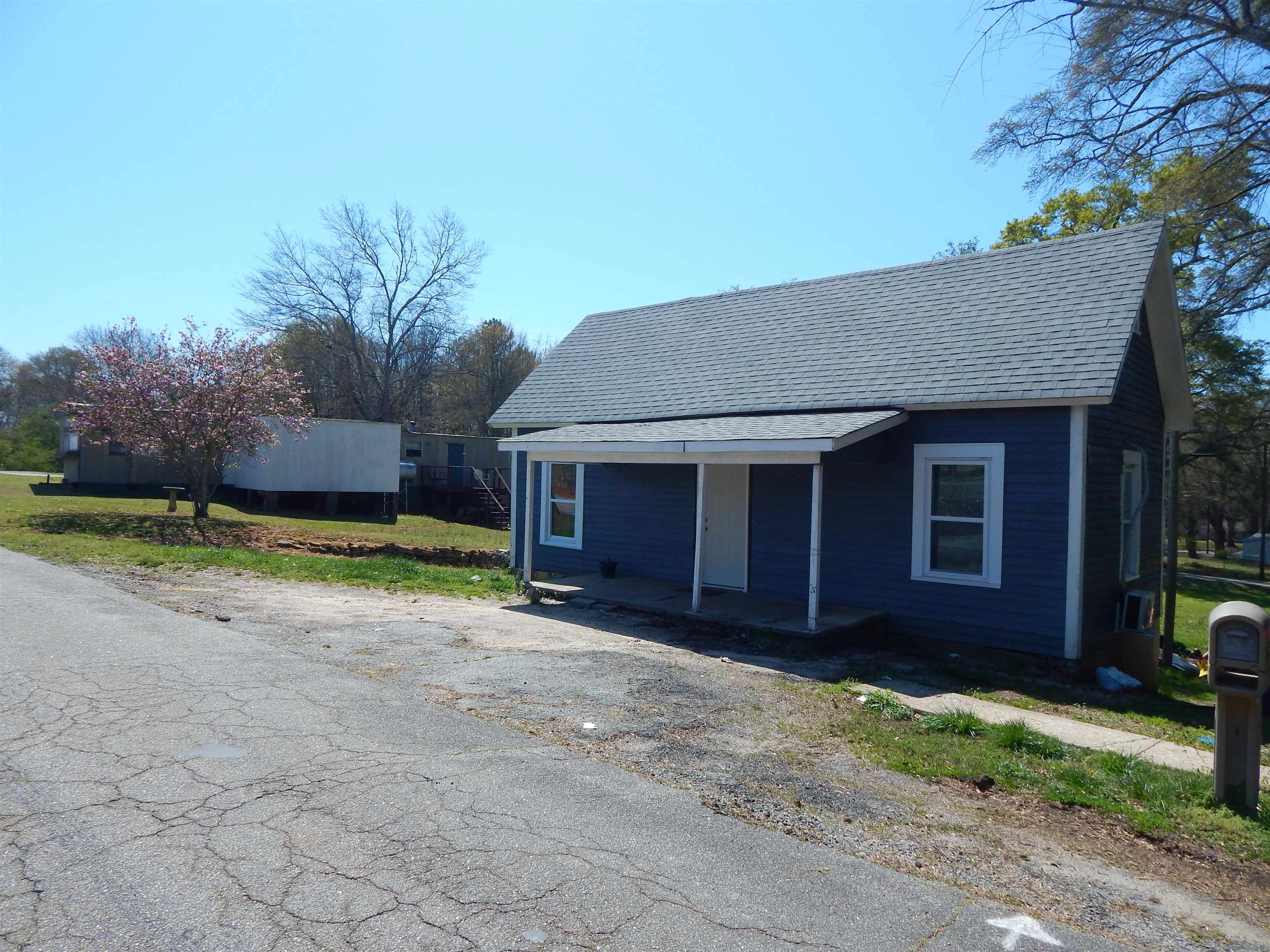 320 Railroad Street Union, SC 29379 - Photo 3 of 9 Gallery Image 3