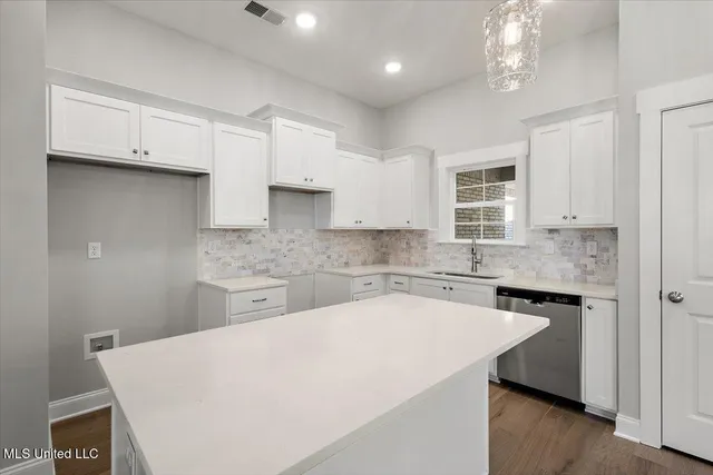 $372,900 | 617 Sunflower Street, Nesbit, MS 38651