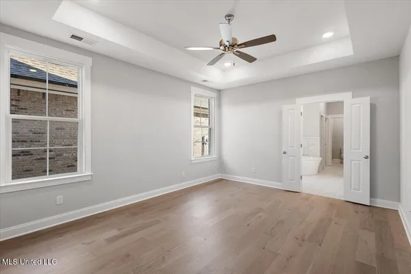 $372,900 | 617 Sunflower Street, Nesbit, MS 38651