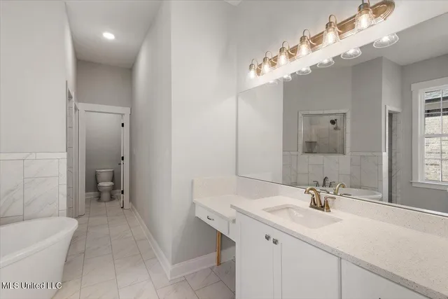 $372,900 | 617 Sunflower Street, Nesbit, MS 38651