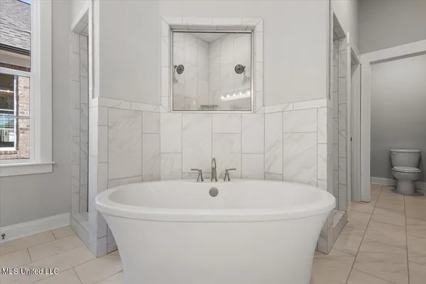 $372,900 | 617 Sunflower Street, Nesbit, MS 38651