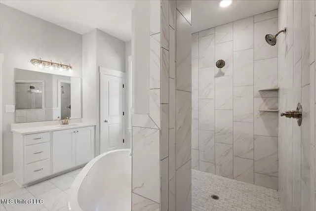 $372,900 | 617 Sunflower Street, Nesbit, MS 38651