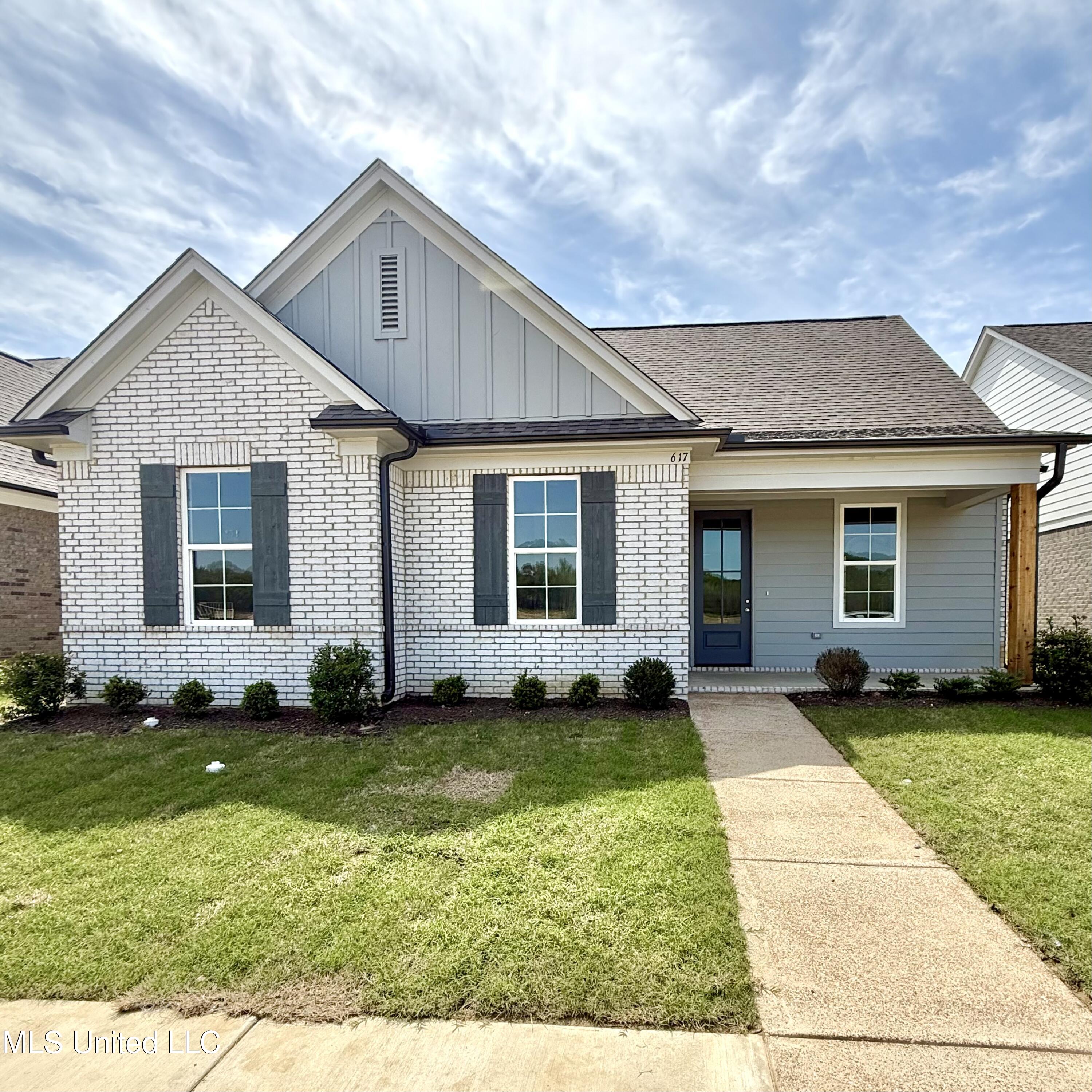 617 Sunflower Street Nesbit, MS 38651 - Photo 2 of 36 Tunica