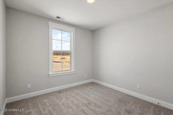 $372,900 | 617 Sunflower Street, Nesbit, MS 38651