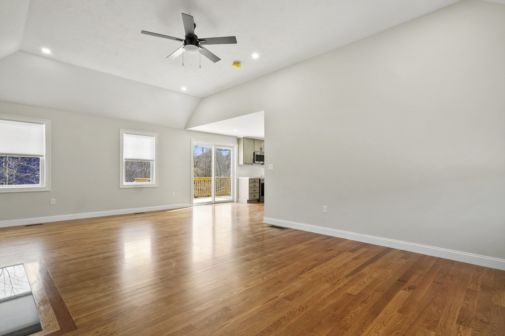 123 Andover Road Billerica, MA 01821 - Photo 16 of 40