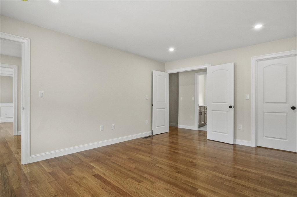 123 Andover Road Billerica, MA 01821 - Photo 22 of 40