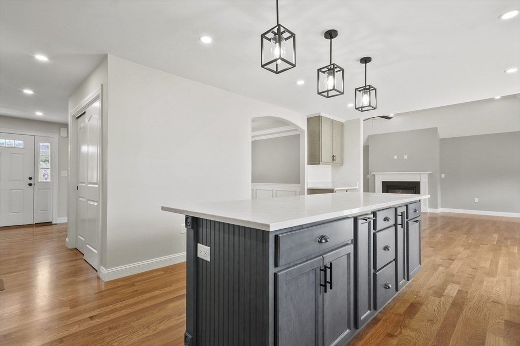 123 Andover Road Billerica, MA 01821 - Photo 9 of 40