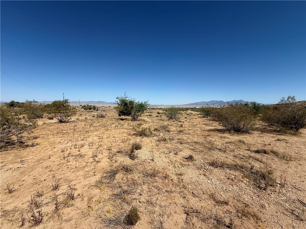 331-35-399 North Cherum Road Kingman, AZ 86409 - Photo 1 of 4
