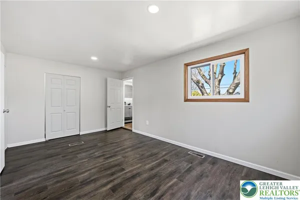 $399,900 | 526 Faith Drive, Catasauqua, PA 18032