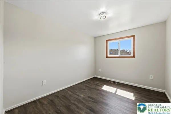 $399,900 | 526 Faith Drive, Catasauqua, PA 18032