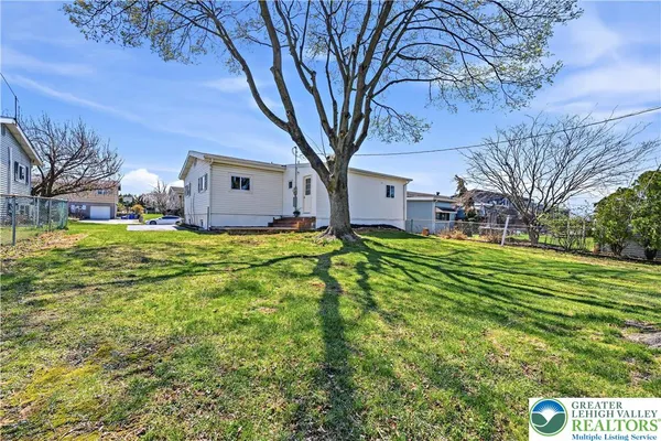 $399,900 | 526 Faith Drive, Catasauqua, PA 18032