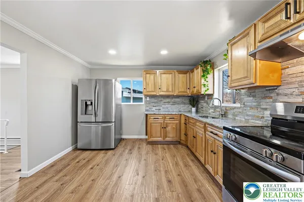 $399,900 | 526 Faith Drive, Catasauqua, PA 18032