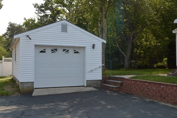 8 Wenonah Road Wareham, MA 02532 - Photo 16 of 23