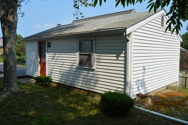 8 Wenonah Road Wareham, MA 02532 - Photo 17 of 23