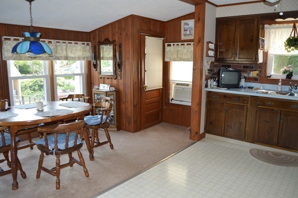 8 Wenonah Road Wareham, MA 02532 - Photo 4 of 23