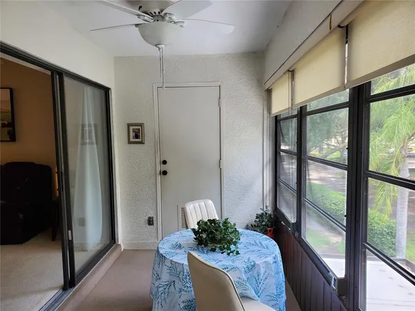 $1,450 | 322 Kelsey Way, Unit 6, Sun City Center, FL 33573