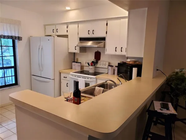 $1,450 | 322 Kelsey Way, Unit 6, Sun City Center, FL 33573