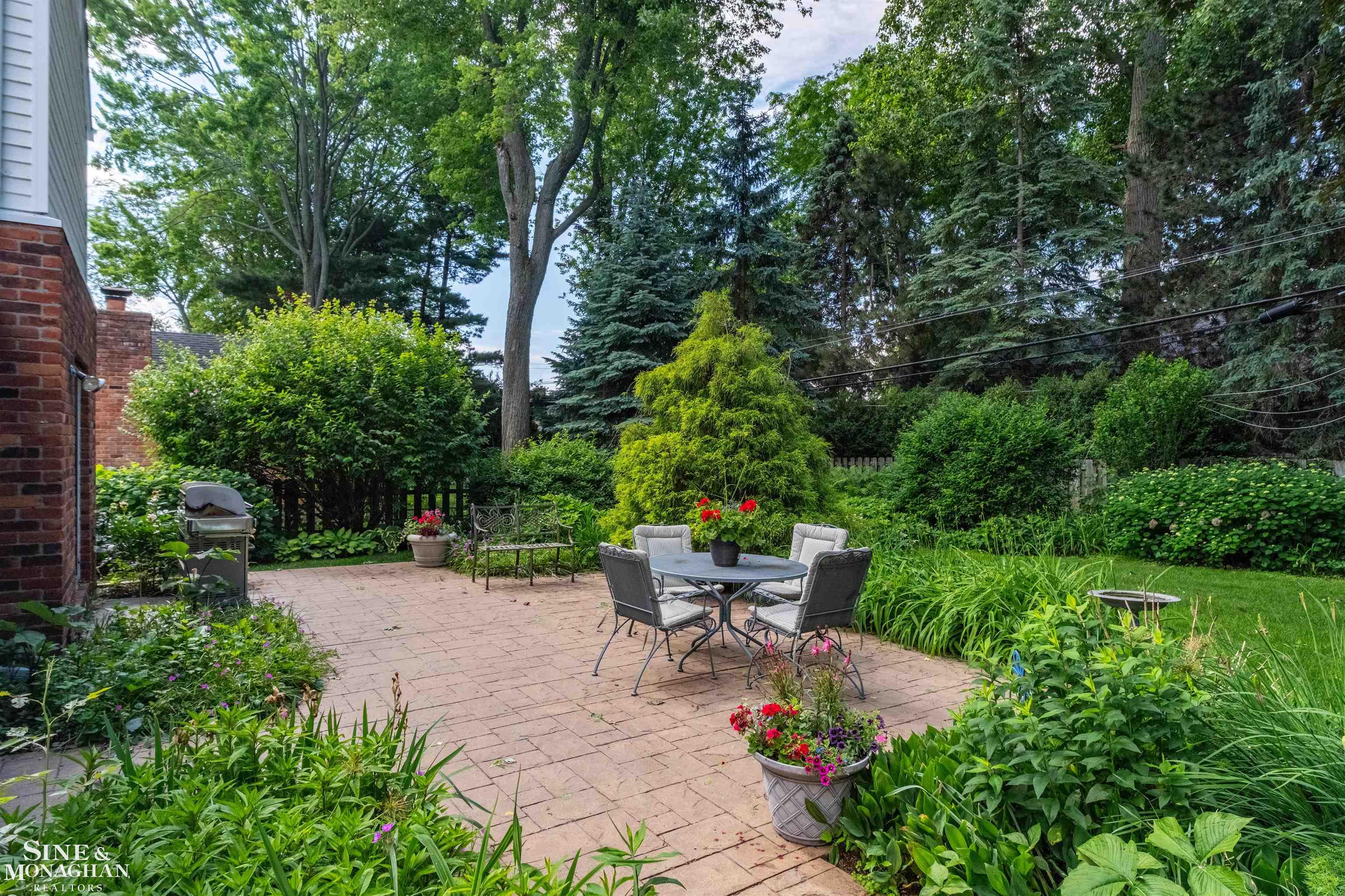 83 Hawthorne Road Grosse Pointe Shores, MI 48236 - Photo 38 of 50