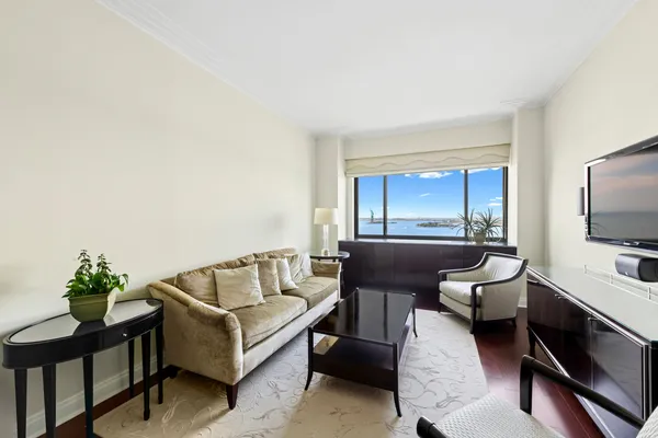 $879,000 | 377 Rector Place, Unit 26A | Battery Park City